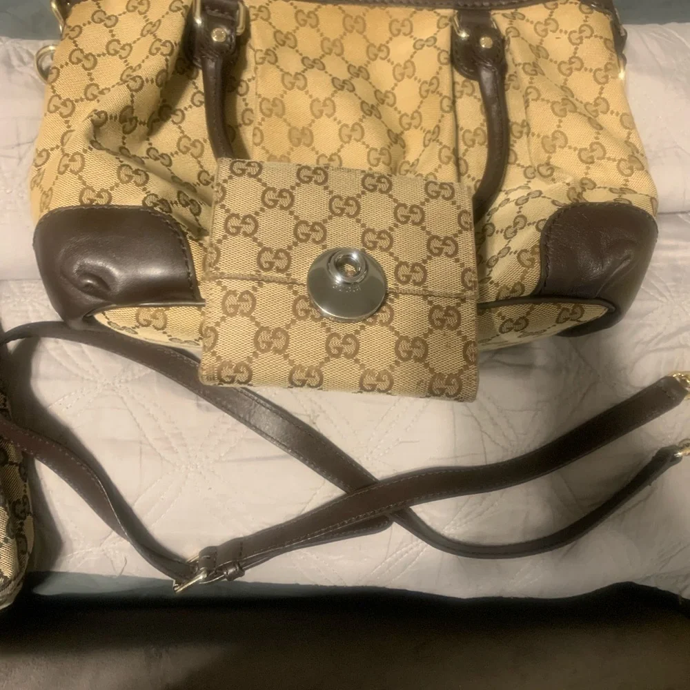 Gucci Sukey Brown and Tan Women's Bag & Wallet Bundle comes with dust bag